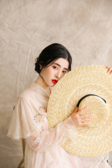 皇后难为HLH